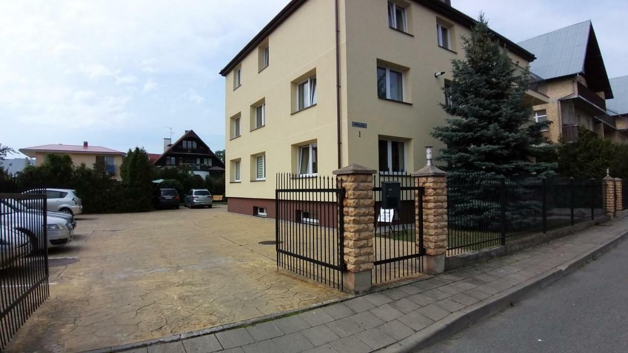 Hotel Poilsis Palangoje Pas Daiva Połąga Zewnętrze zdjęcie